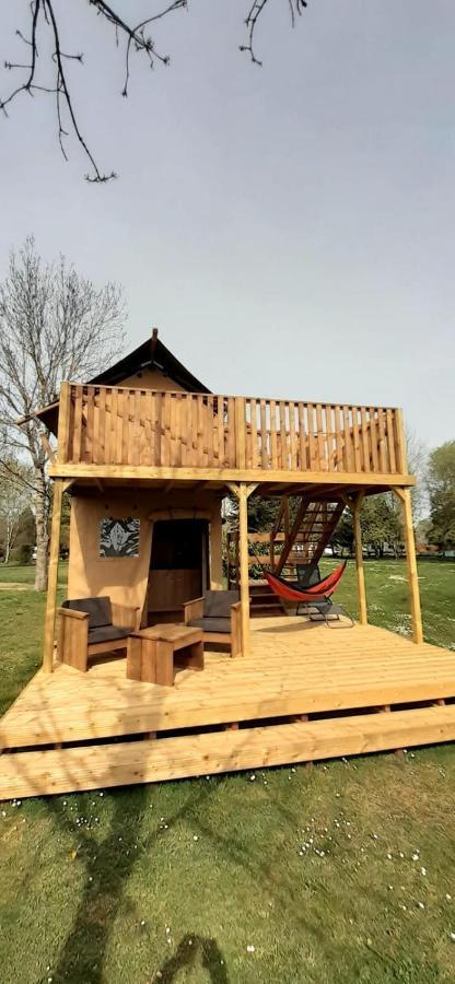 Tente Cabane Du Camping Hautoreille Bannes  Exteriér fotografie